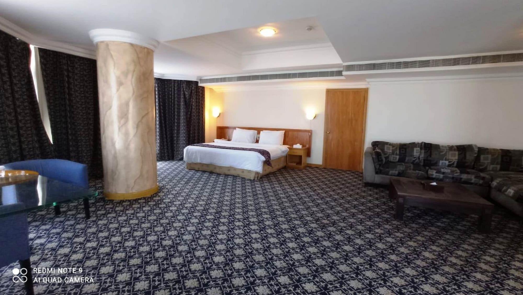 Phoenicia Tower And 4* Manama