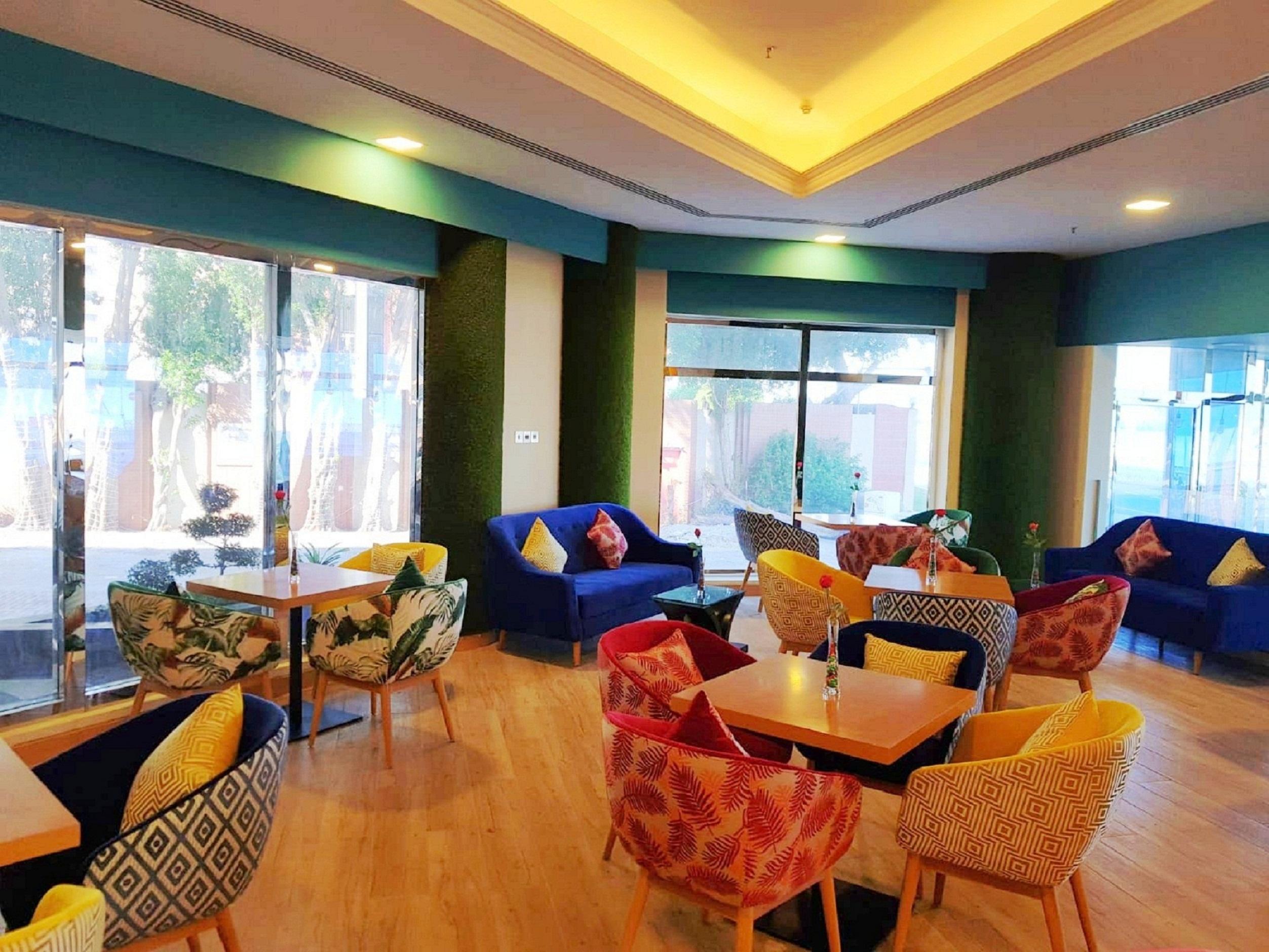 Hotel Phoenicia Tower And 4*