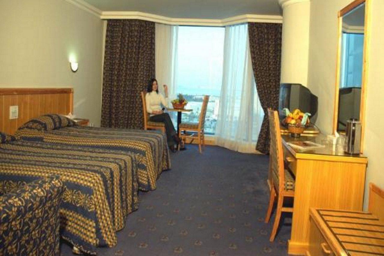Hotel Phoenicia Tower And Manama