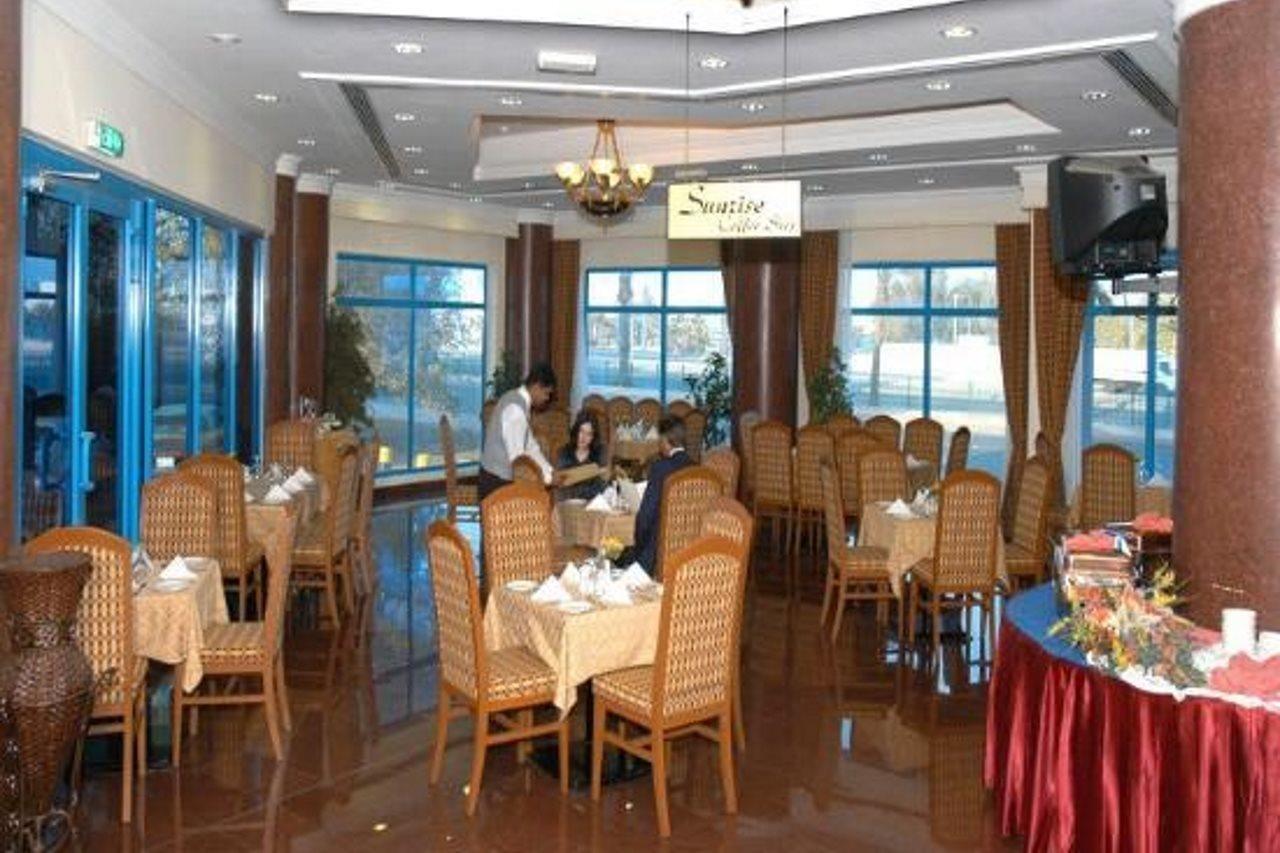 Hotel Phoenicia Tower And Manama