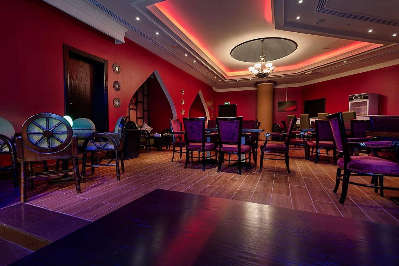 Hotel Phoenicia Tower And Manama